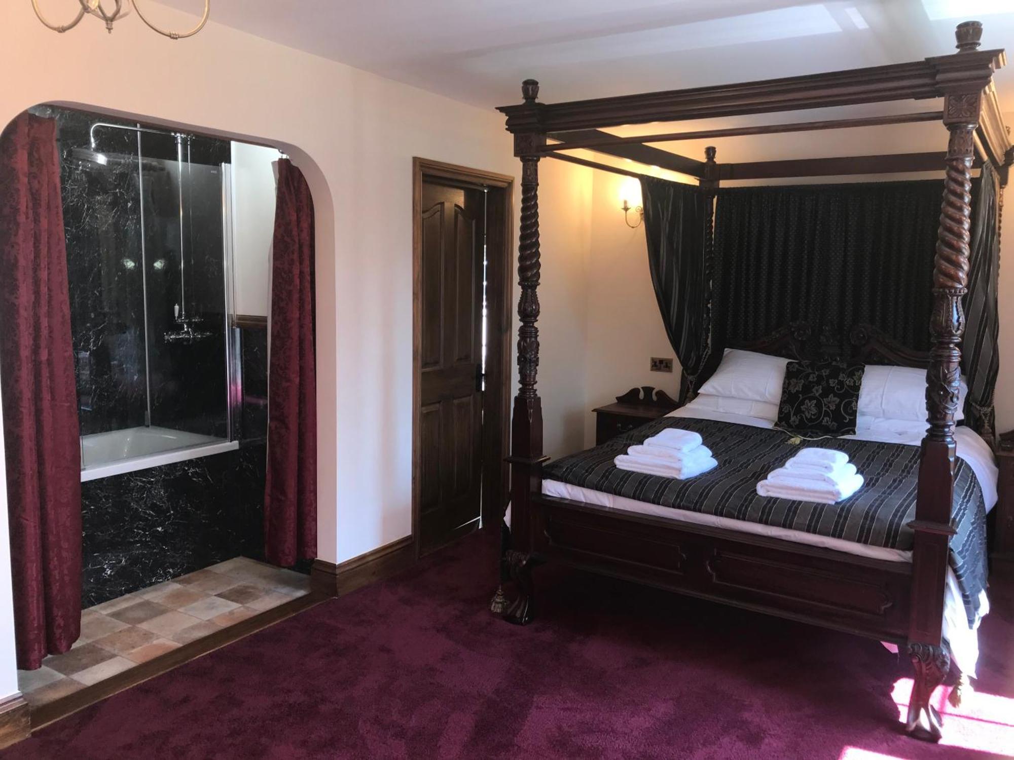 Great Trethew Manor Hotel & Self Catering Lodges Лискерд Номер фото