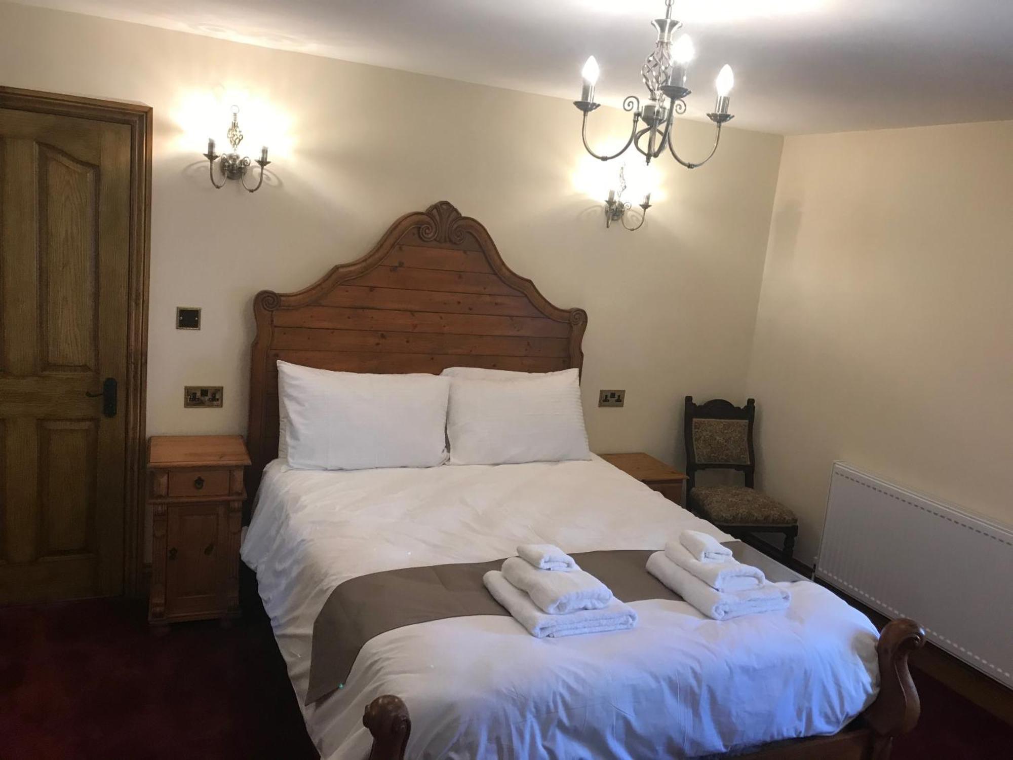 Great Trethew Manor Hotel & Self Catering Lodges Лискерд Экстерьер фото